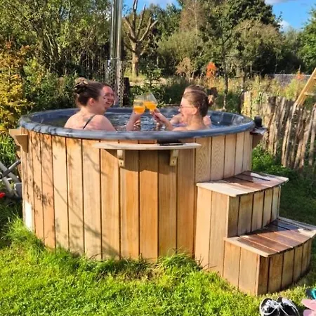 Buuf In De Brabantse Casa de Férias Schijndel